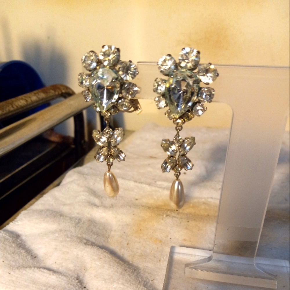 Not new,never worn clip on silver metal earrings with glass crystals&drop pearls